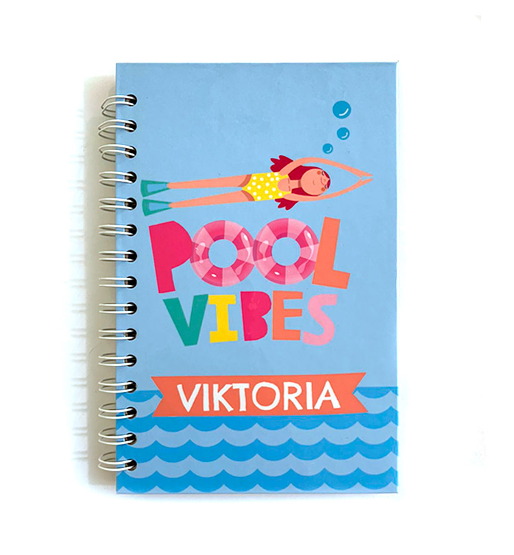 LIBRETA-CUADERNO-POOLPARTY-ADELANTE.jpg