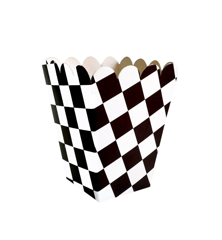 /media/crispeteras-cuadros-blanco-negro-grand-prix-cucu-fiestas.jpg